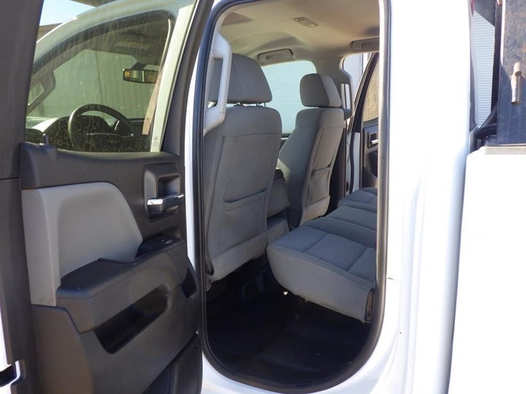 2017-chevrolet-2500hd-image-7
