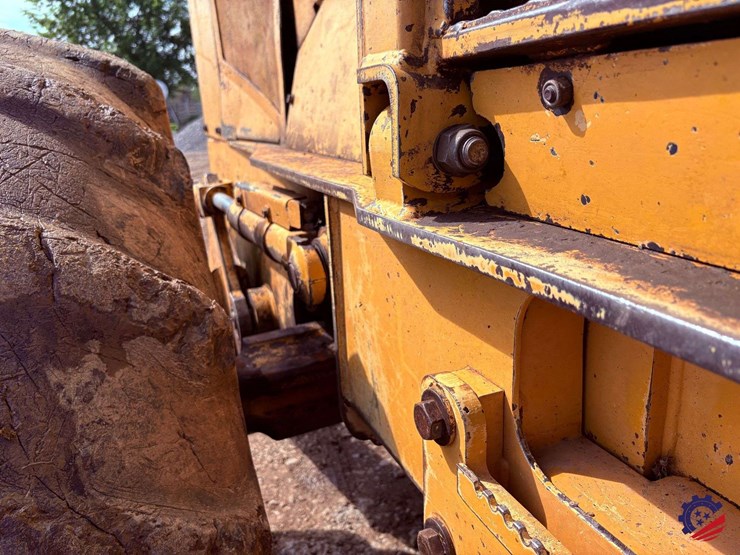 1993-deere-548e-image-22