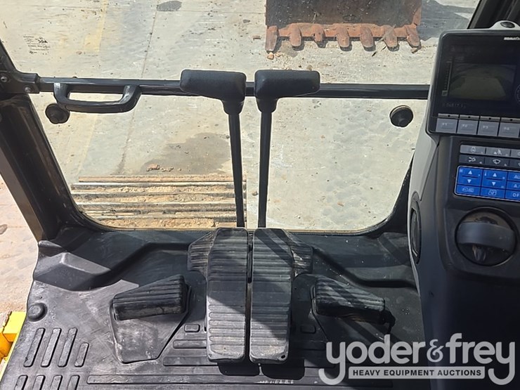 2023-komatsu-pc490-lc-10-image-61