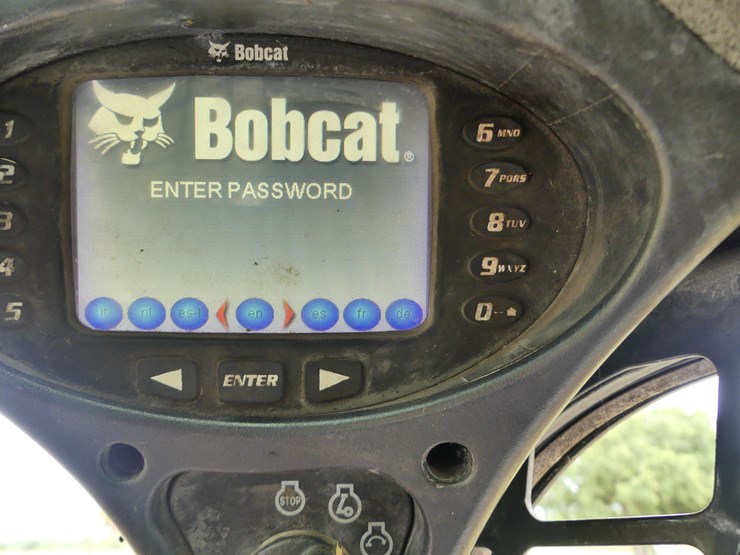 2014-bobcat-s770-image-15