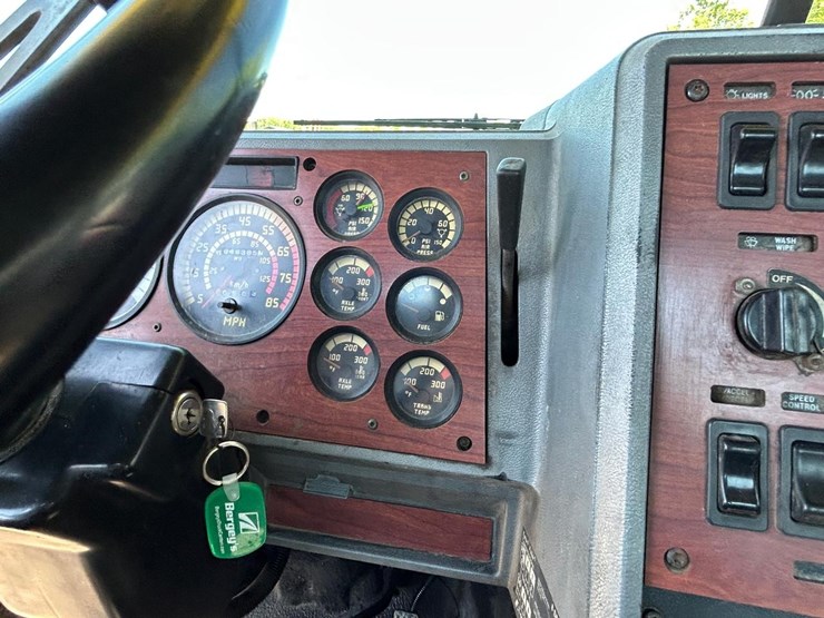 mack-ch613-image-24