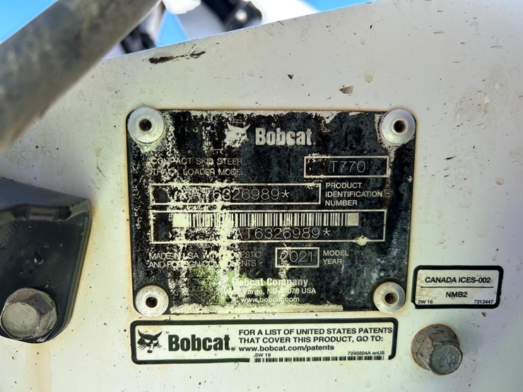 2021-bobcat-t770-image-28