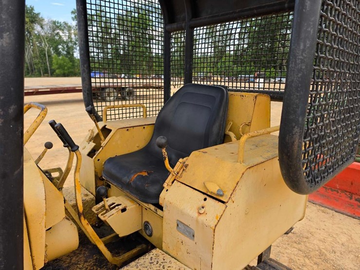 john-deere-350-image-10