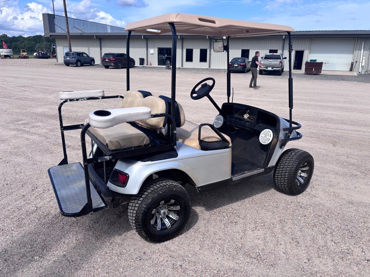 #84-•-2012-ez-go-golf-cart-|-no-title-image-4
