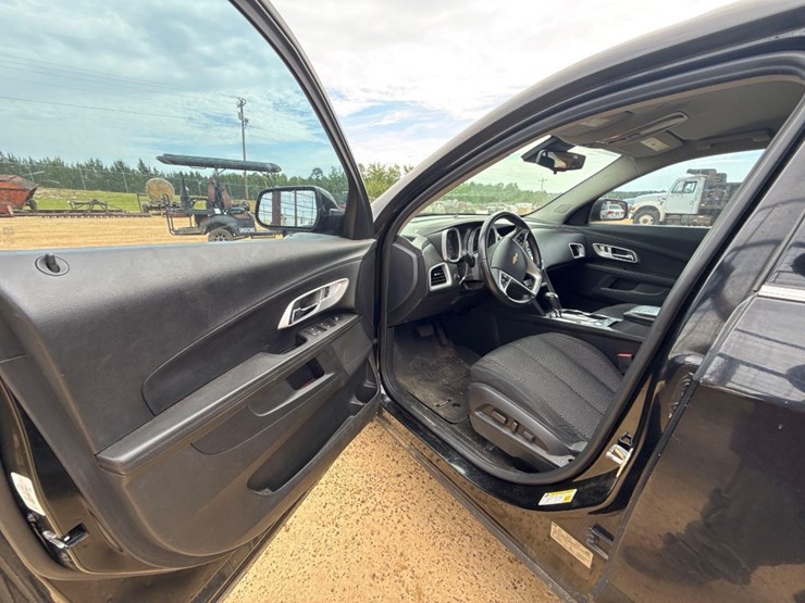 2016-chevrolet-equinox-lt-image-6