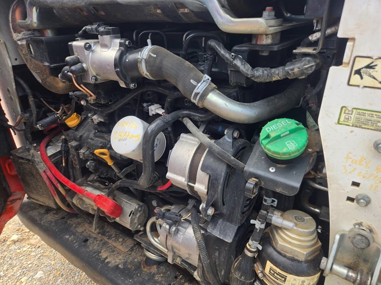 2020-bobcat-t770-image-22