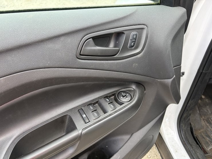 2017-ford-escape-image-25