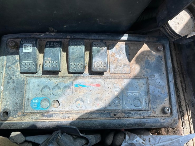 deere-35d-image-24