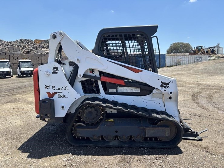 2019-bobcat-t595-image-7