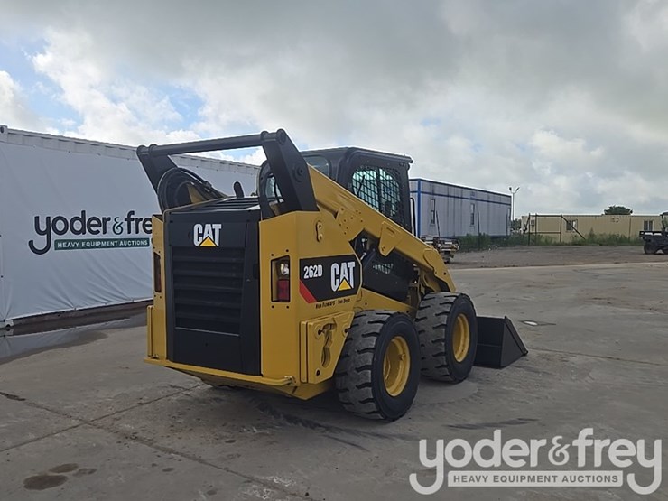 2018-caterpillar-262d-image-5