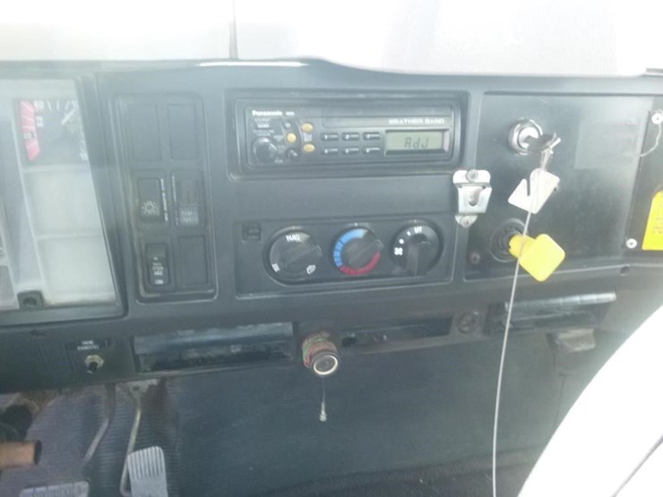 2000-international-4700-image-17