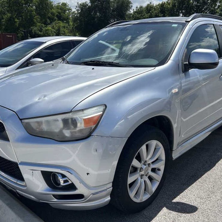 2011 MITSUBISHI OUTLANDER