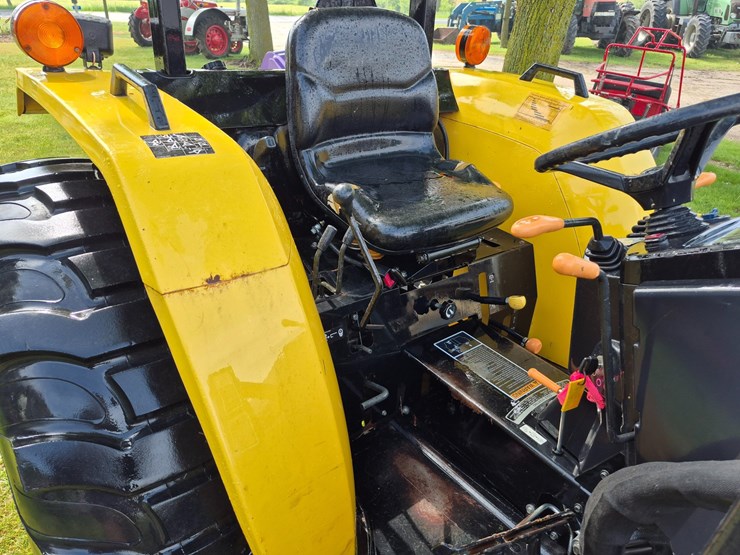 cub-cadet-yanmar-ex450-image-12