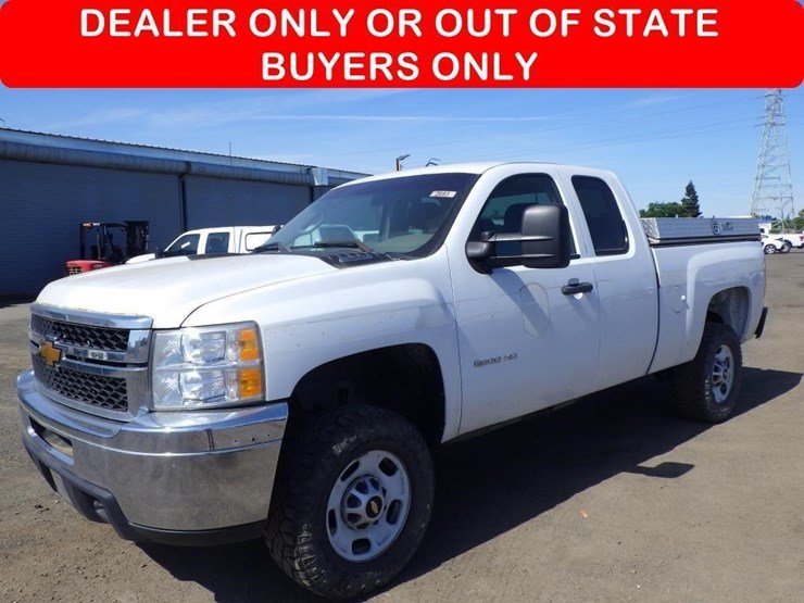 2013-chevrolet-2500hd-image-1