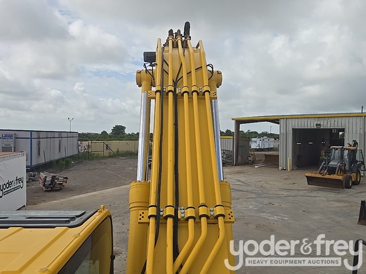 2023-komatsu-pc490-lc-10-image-35