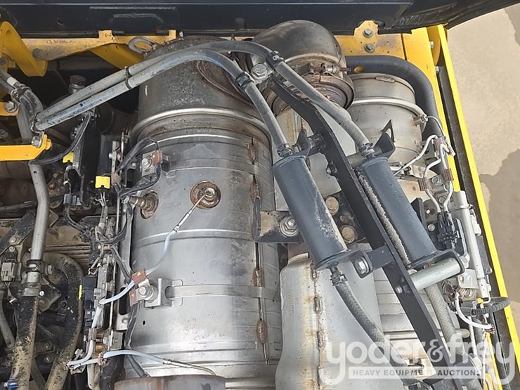 2022-komatsu-pc360-lc-11-image-53