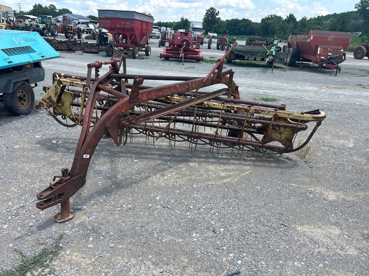 new-holland-256-image-2