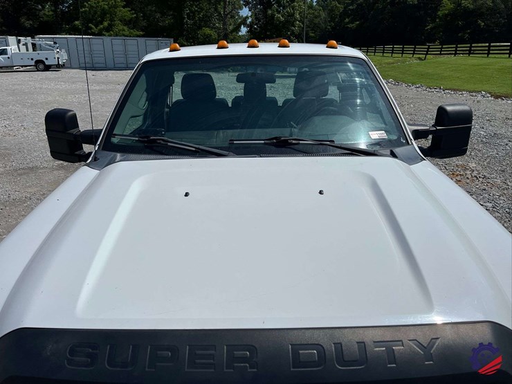 2016-ford-f550-image-10