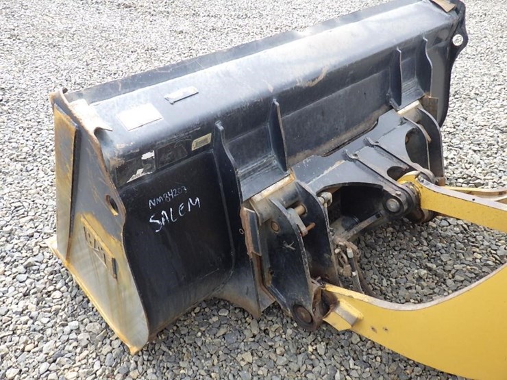 caterpillar-908m-image-15