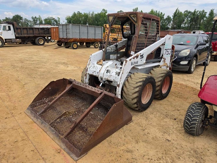 bobcat-753-image-1