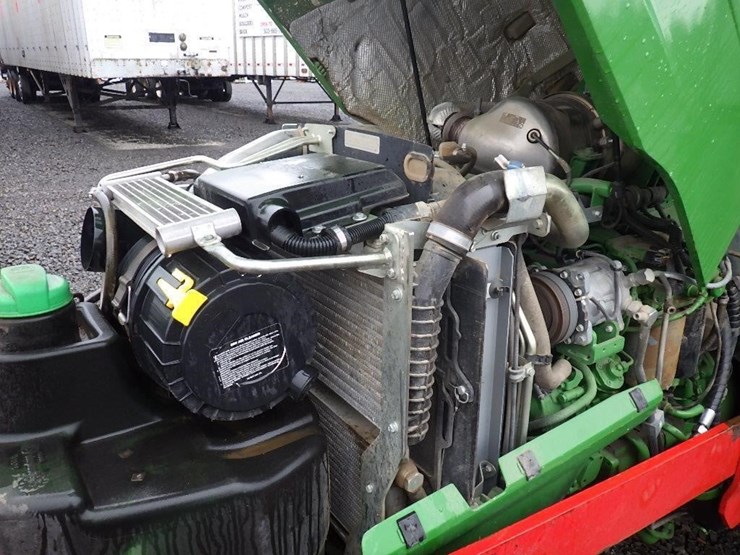 2019-john-deere-gn-image-17
