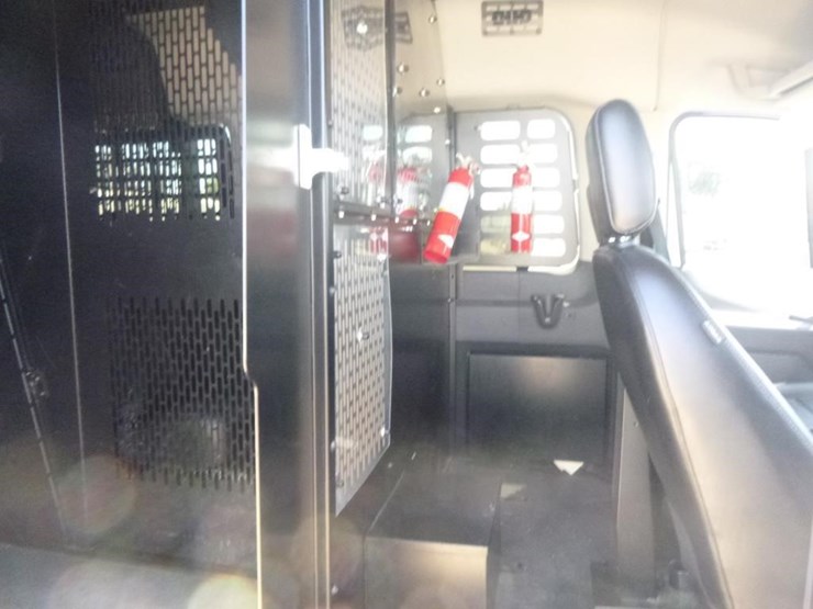 2020-ford-transit-image-15