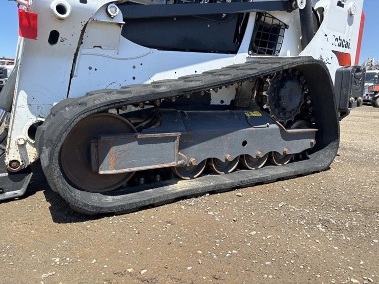 2019-bobcat-t595-image-13