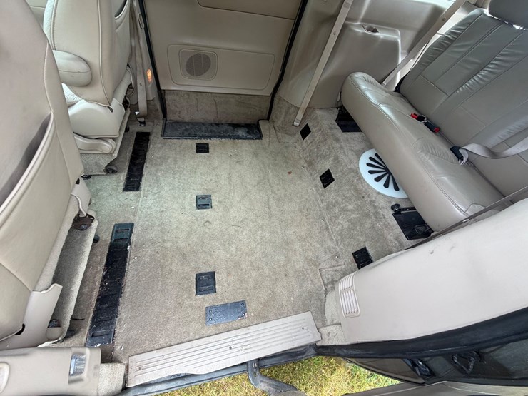 2001-ford-windstar-image-13
