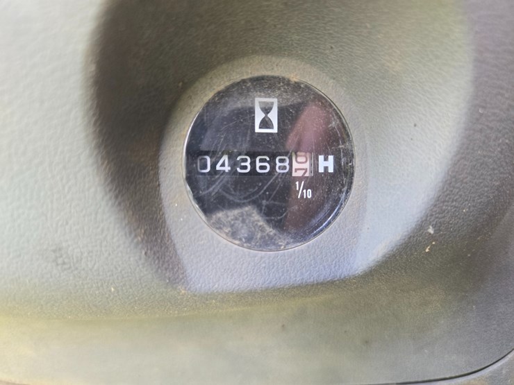 hitachi-ex160-lc-image-65