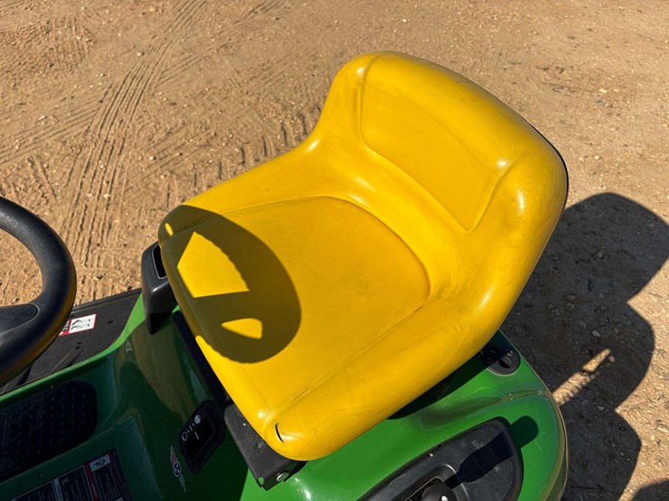 2016-john-deere-d110-image-6