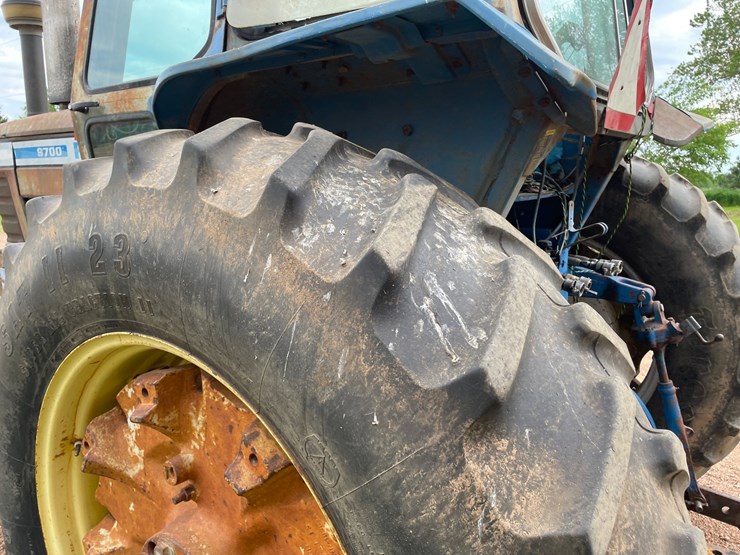 ford-9700-image-33