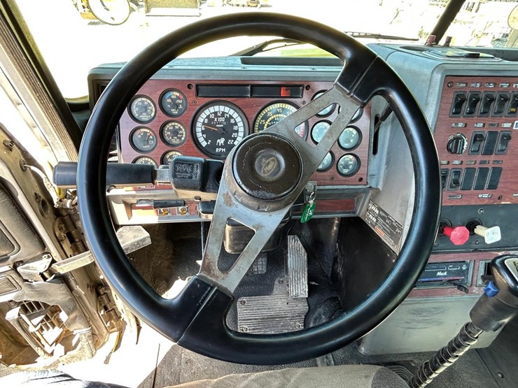 mack-ch613-image-22
