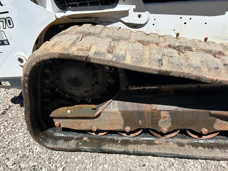 2021-bobcat-t770-image-13