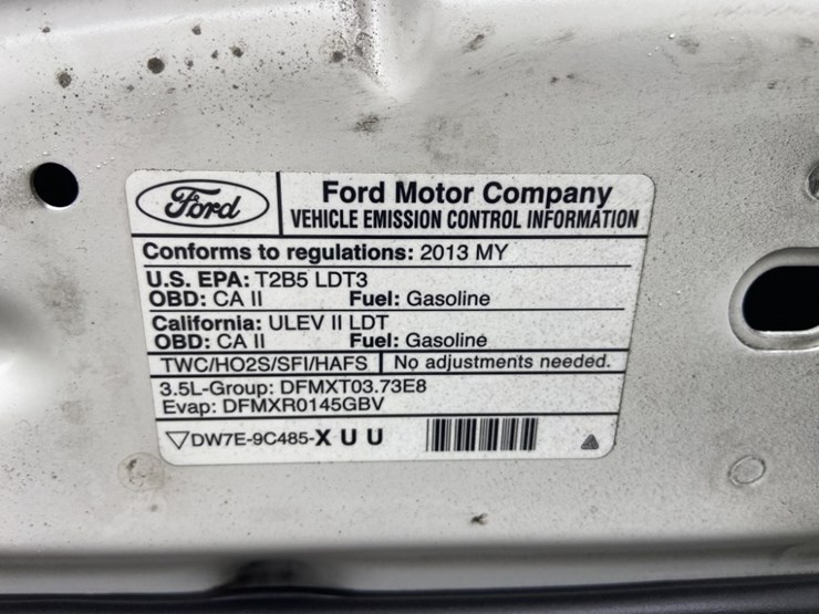2013-ford-explorer-image-39