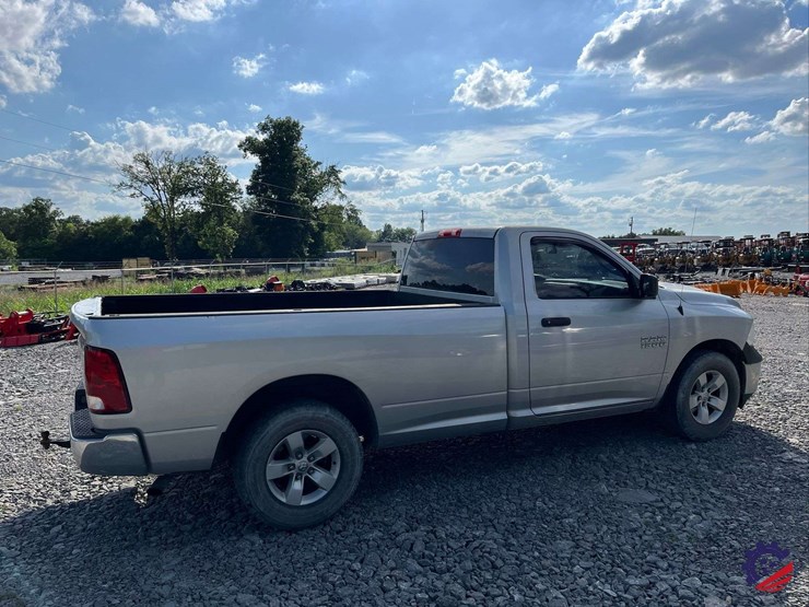 2017-dodge-1500-image-3