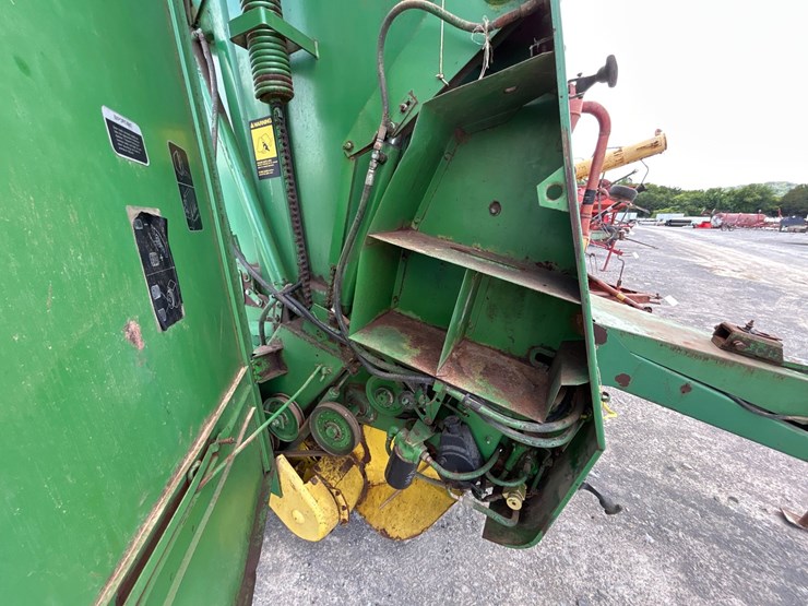 john-deere-530-image-8