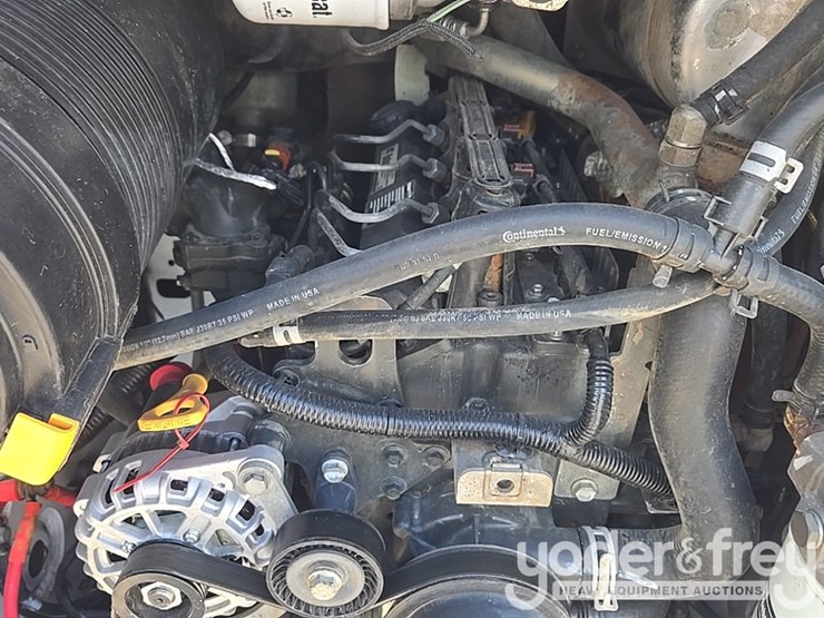 2021-bobcat-t66-image-37