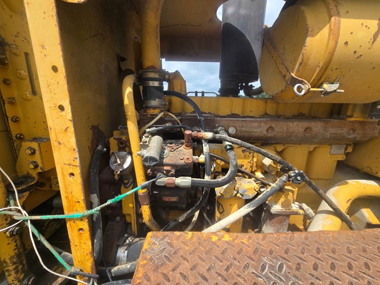 1981-caterpillar-12g-image-24