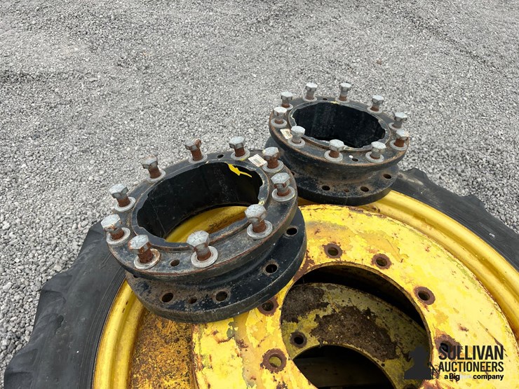john-deere-230-image-11
