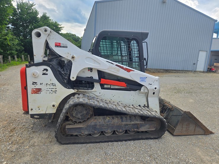 2020-bobcat-t770-image-11