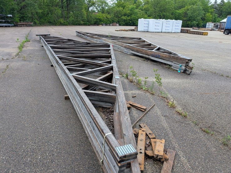 #5462-•-trusses-image-1