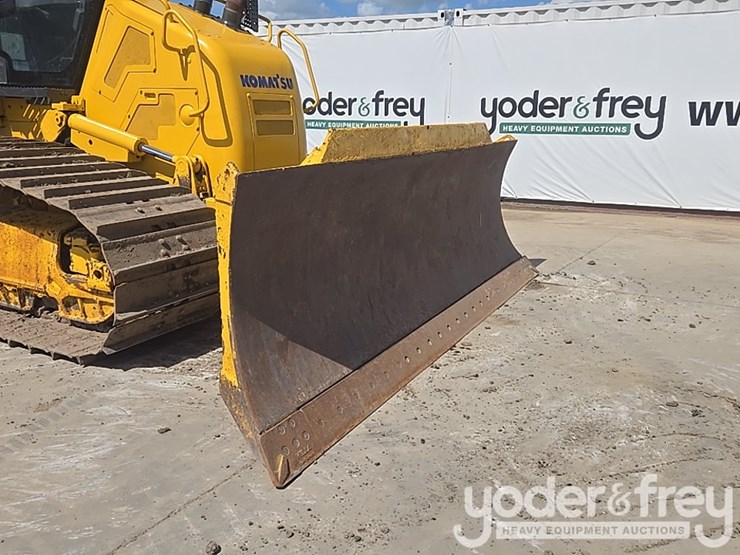2018-komatsu-d61px-24-image-19