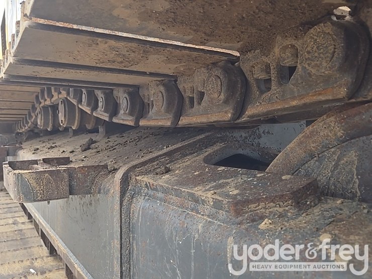 2022-komatsu-pc360-lc-11-image-15