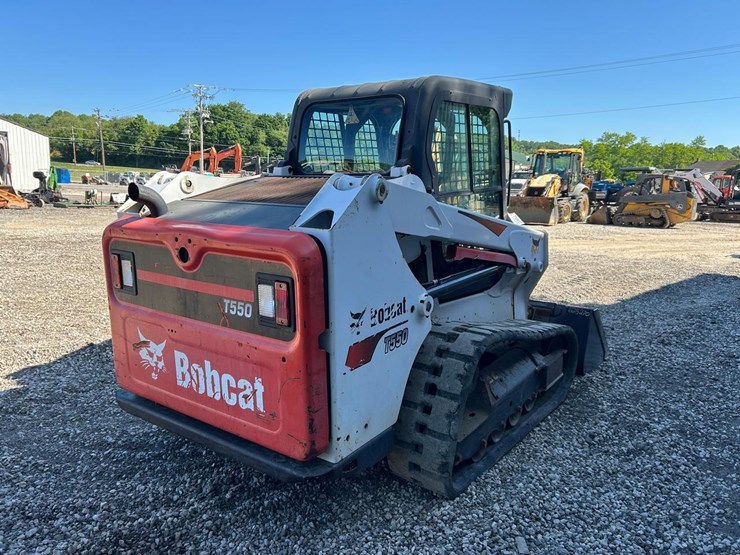 2019-bobcat-t550-image-4
