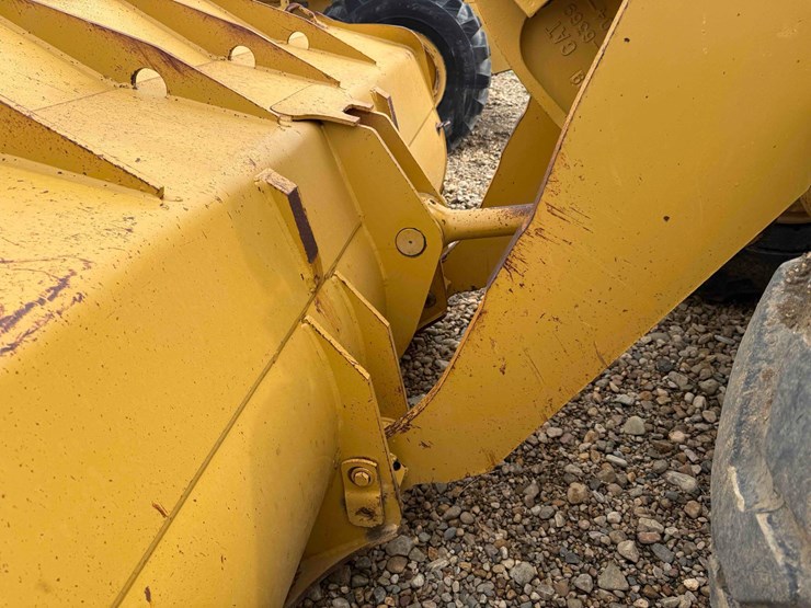 caterpillar-950g-image-21