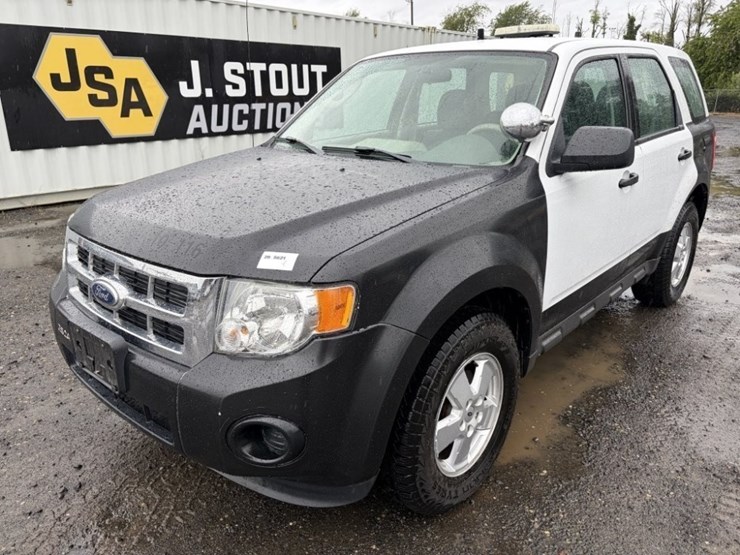 2012-ford-escape-xls-image-1