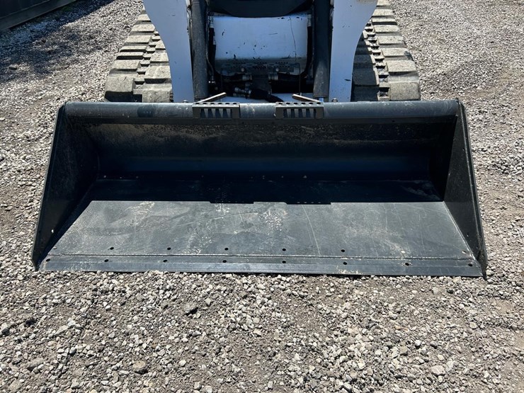 2022-bobcat-t770-image-9