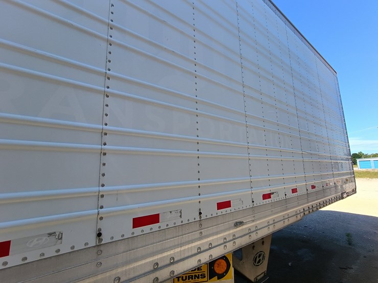2013-hyundai-reefer-image-8