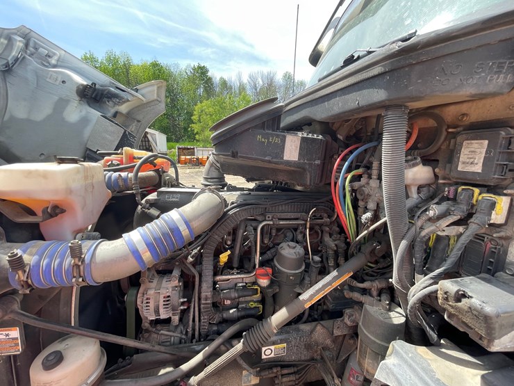 2016-kenworth-t680-image-73