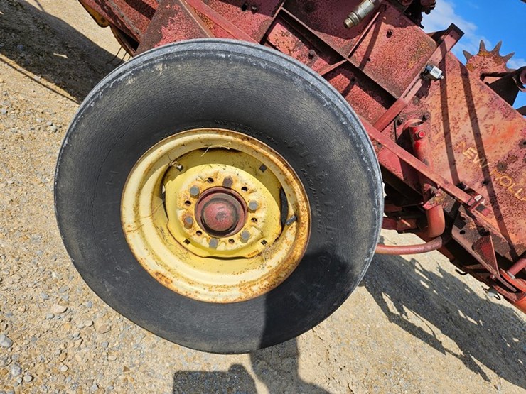 new-holland-273-image-27